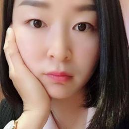 陈立玲本人照片